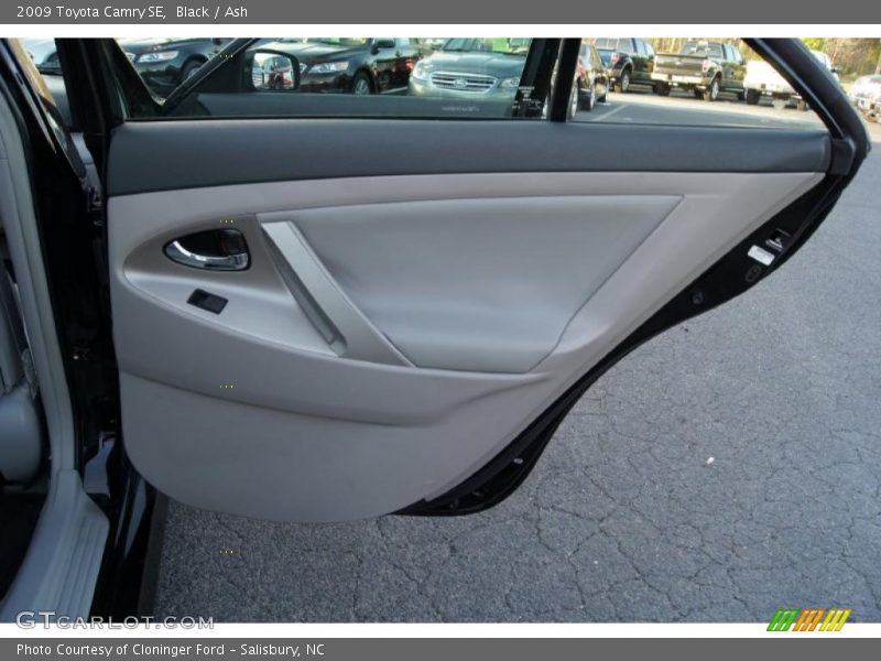 Black / Ash 2009 Toyota Camry SE