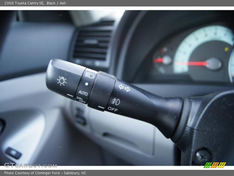 Black / Ash 2009 Toyota Camry SE