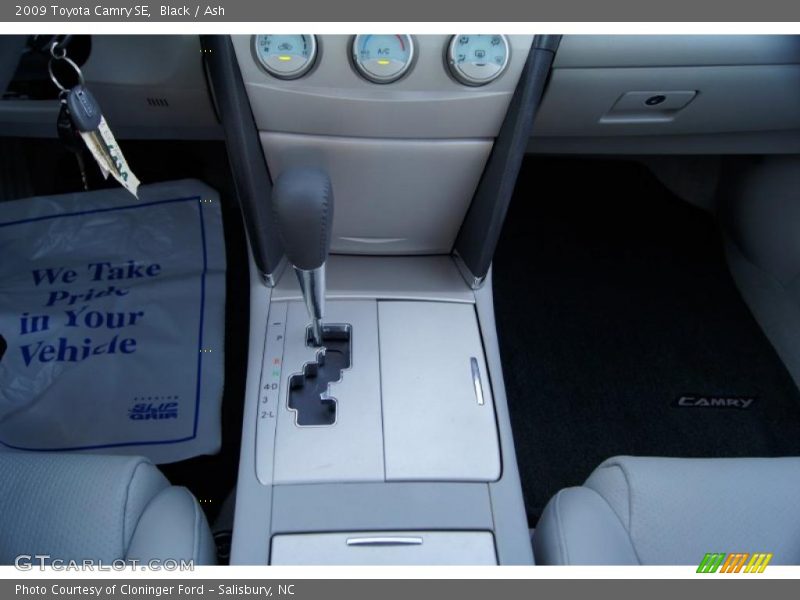 Black / Ash 2009 Toyota Camry SE