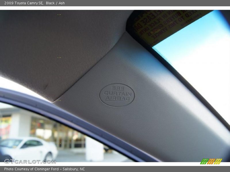 Black / Ash 2009 Toyota Camry SE