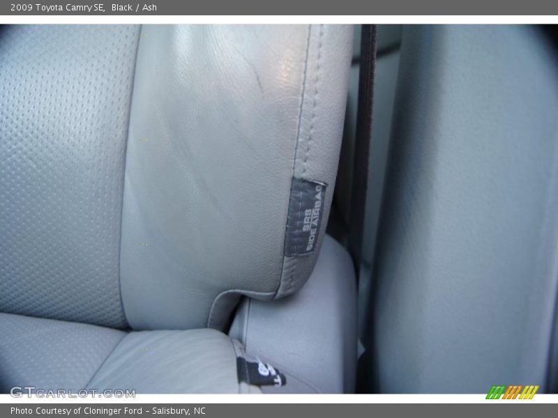 Black / Ash 2009 Toyota Camry SE