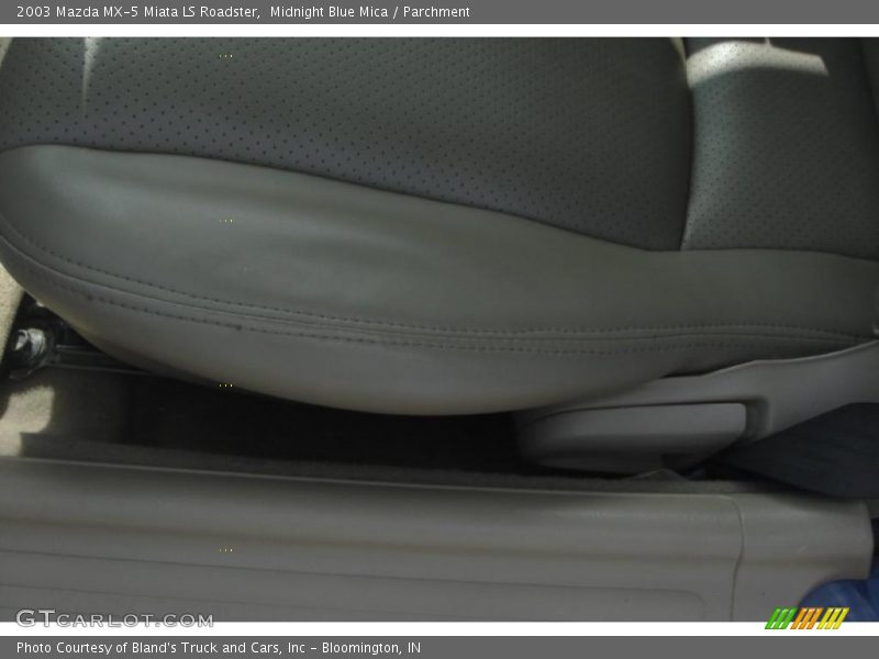 Midnight Blue Mica / Parchment 2003 Mazda MX-5 Miata LS Roadster