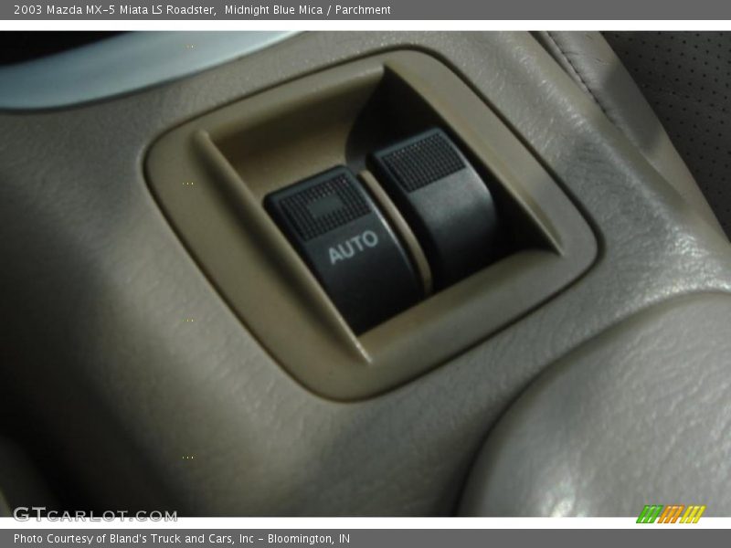 Midnight Blue Mica / Parchment 2003 Mazda MX-5 Miata LS Roadster