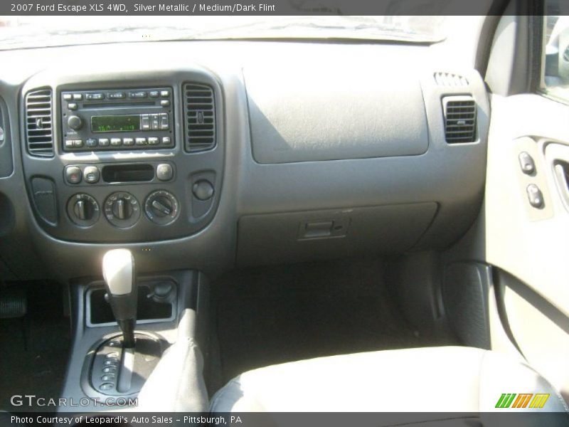 Silver Metallic / Medium/Dark Flint 2007 Ford Escape XLS 4WD