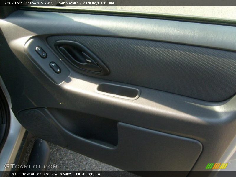 Silver Metallic / Medium/Dark Flint 2007 Ford Escape XLS 4WD
