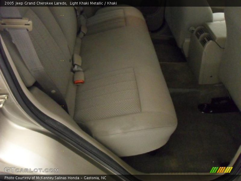 Light Khaki Metallic / Khaki 2005 Jeep Grand Cherokee Laredo