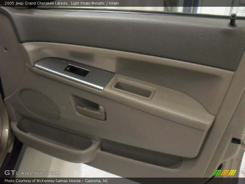 Light Khaki Metallic / Khaki 2005 Jeep Grand Cherokee Laredo