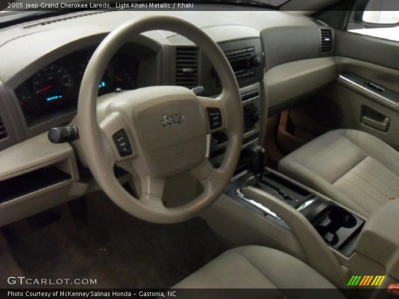 Light Khaki Metallic / Khaki 2005 Jeep Grand Cherokee Laredo