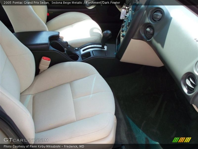Sedona Beige Metallic / Parchment/Dark Pewter 2005 Pontiac Grand Prix Sedan