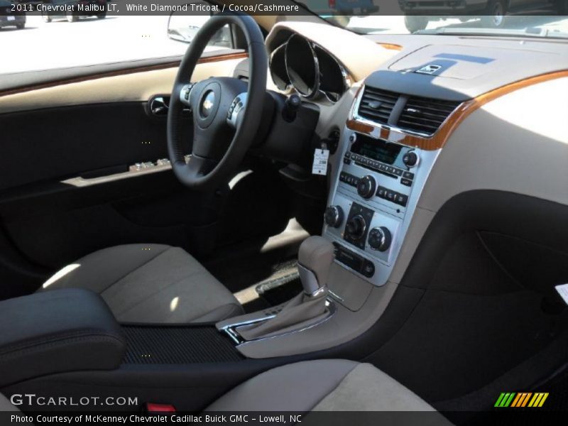 White Diamond Tricoat / Cocoa/Cashmere 2011 Chevrolet Malibu LT