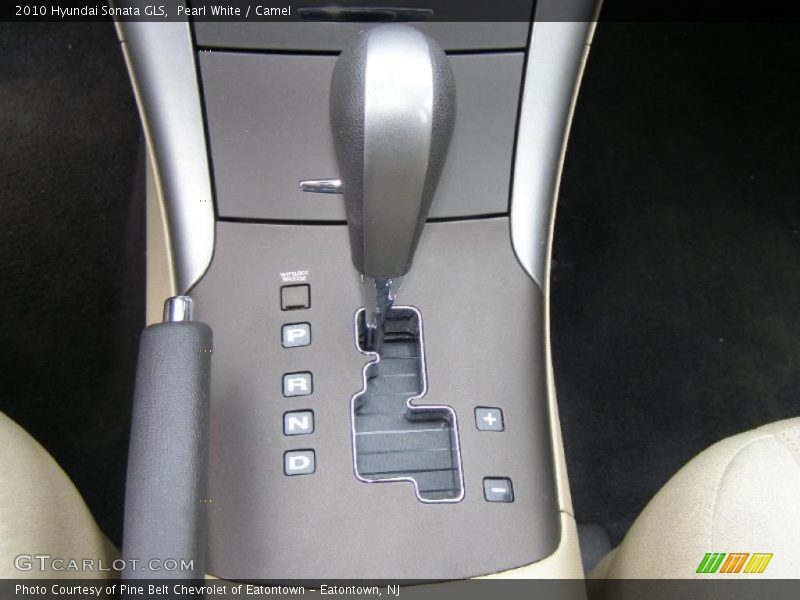 Pearl White / Camel 2010 Hyundai Sonata GLS