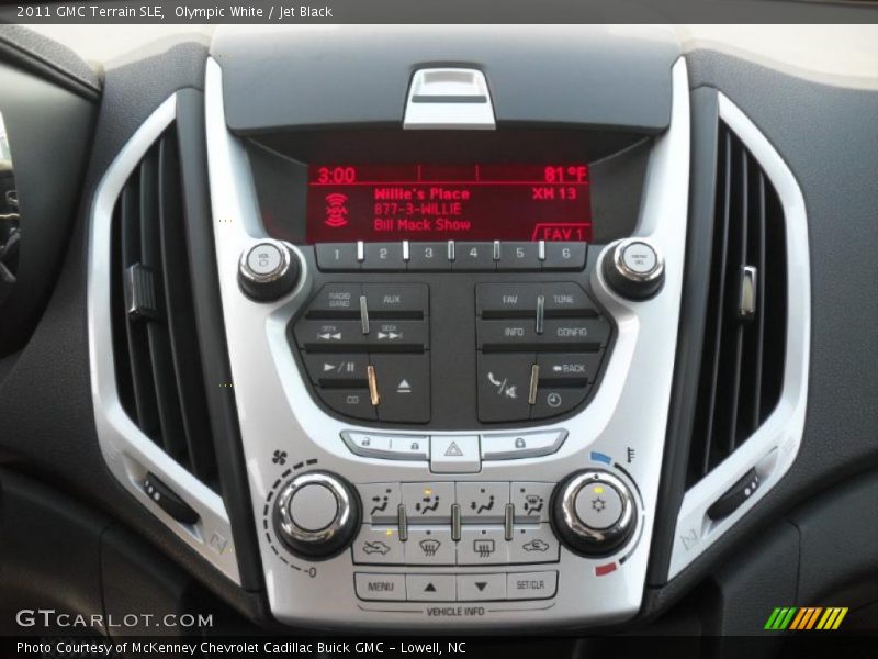 Olympic White / Jet Black 2011 GMC Terrain SLE