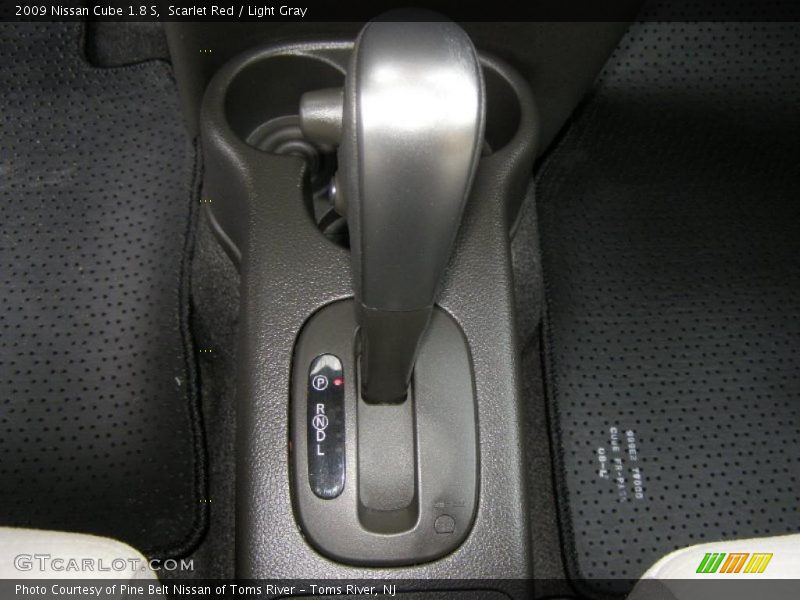 Scarlet Red / Light Gray 2009 Nissan Cube 1.8 S
