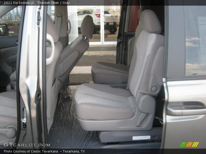 Titanium Silver / Gray 2011 Kia Sedona LX