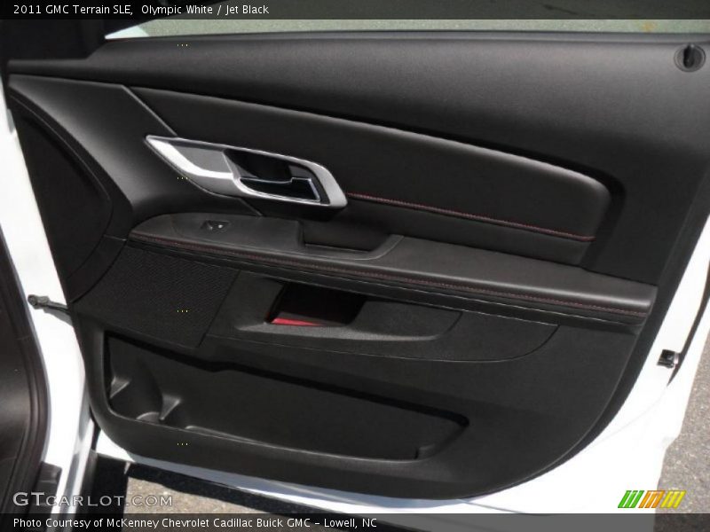 Olympic White / Jet Black 2011 GMC Terrain SLE