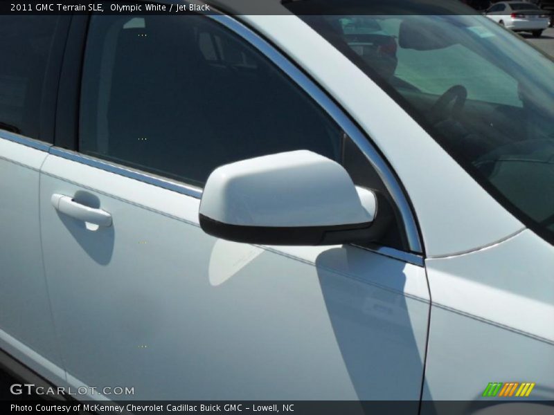 Olympic White / Jet Black 2011 GMC Terrain SLE