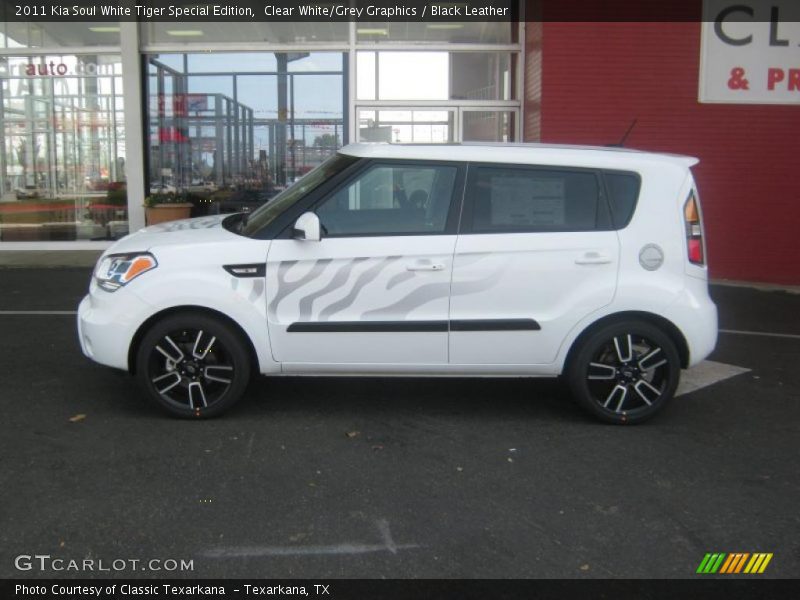 Clear White/Grey Graphics / Black Leather 2011 Kia Soul White Tiger Special Edition