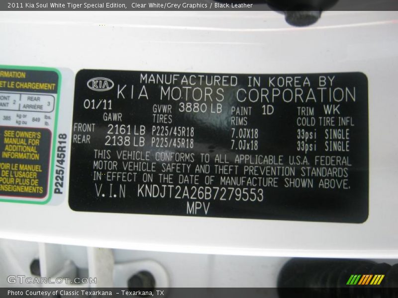 Clear White/Grey Graphics / Black Leather 2011 Kia Soul White Tiger Special Edition