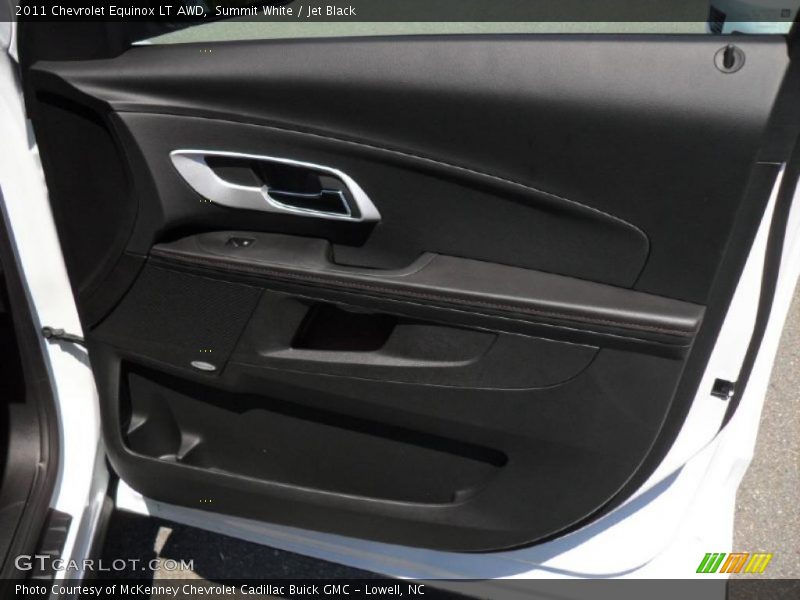 Summit White / Jet Black 2011 Chevrolet Equinox LT AWD