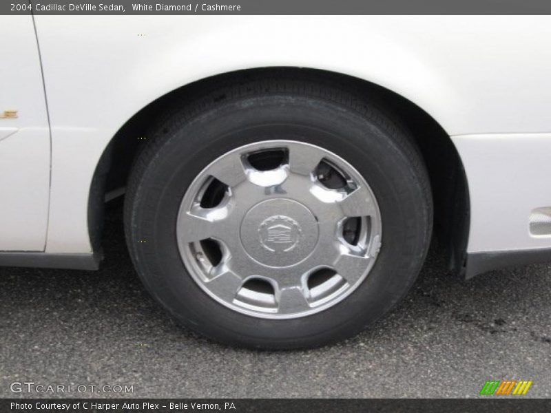White Diamond / Cashmere 2004 Cadillac DeVille Sedan