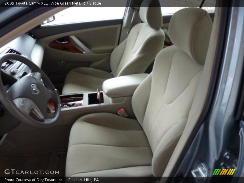 Aloe Green Metallic / Bisque 2009 Toyota Camry XLE