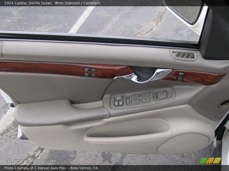White Diamond / Cashmere 2004 Cadillac DeVille Sedan