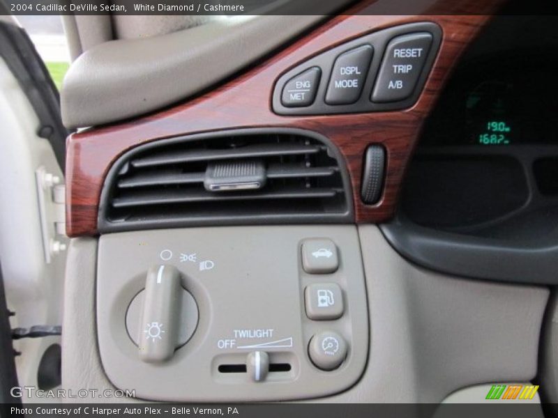 Controls of 2004 DeVille Sedan