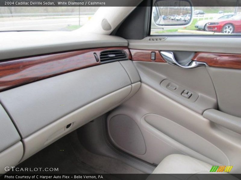 White Diamond / Cashmere 2004 Cadillac DeVille Sedan