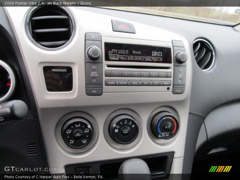 Jet Black Metallic / Ebony 2009 Pontiac Vibe 2.4