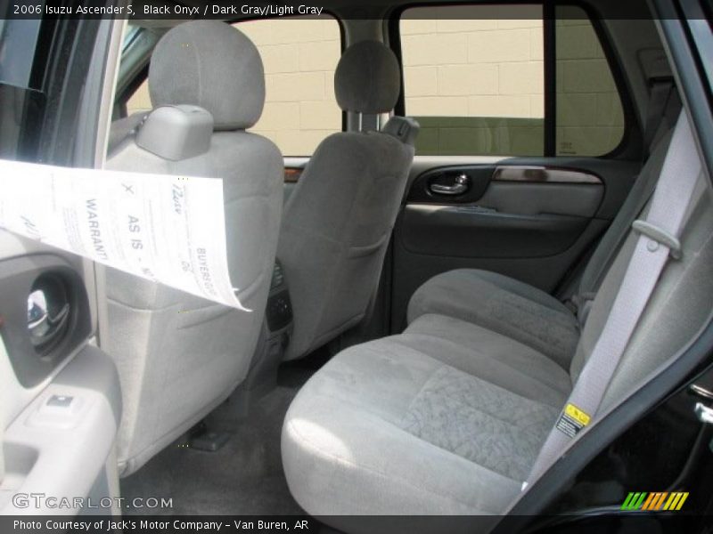Black Onyx / Dark Gray/Light Gray 2006 Isuzu Ascender S