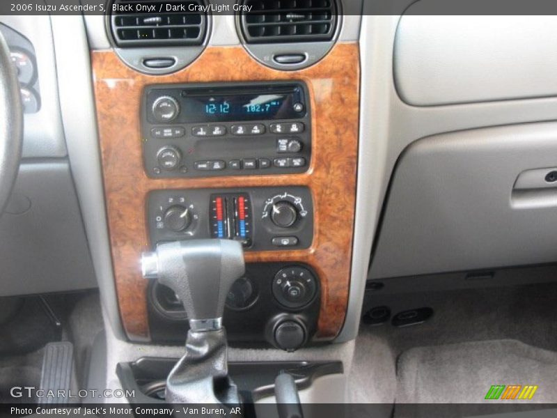 Black Onyx / Dark Gray/Light Gray 2006 Isuzu Ascender S
