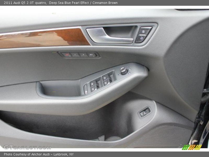 Deep Sea Blue Pearl Effect / Cinnamon Brown 2011 Audi Q5 2.0T quattro