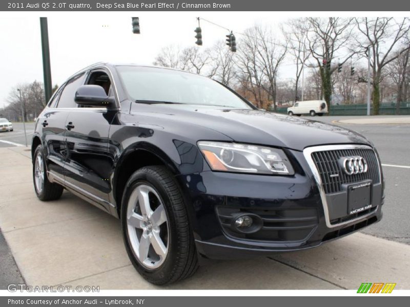 Front 3/4 View of 2011 Q5 2.0T quattro