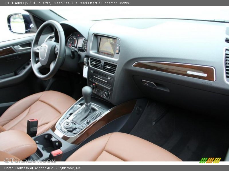 Deep Sea Blue Pearl Effect / Cinnamon Brown 2011 Audi Q5 2.0T quattro