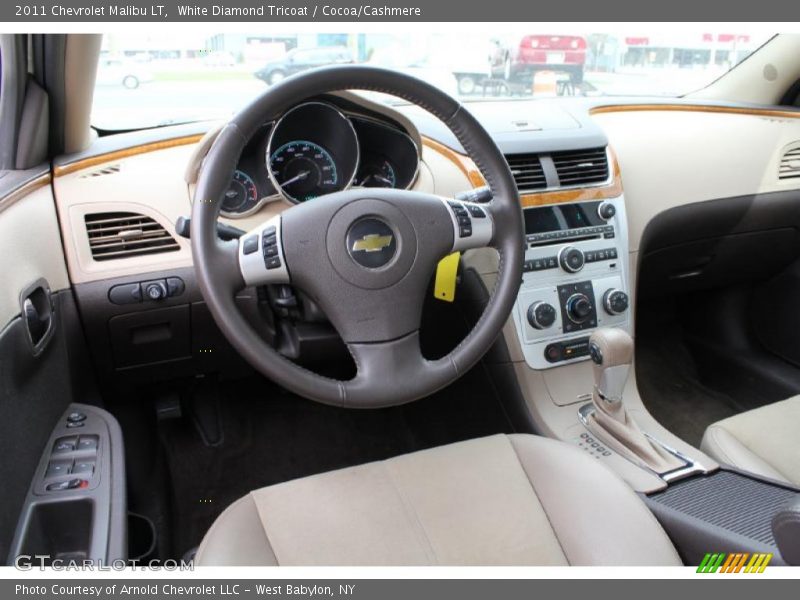 White Diamond Tricoat / Cocoa/Cashmere 2011 Chevrolet Malibu LT