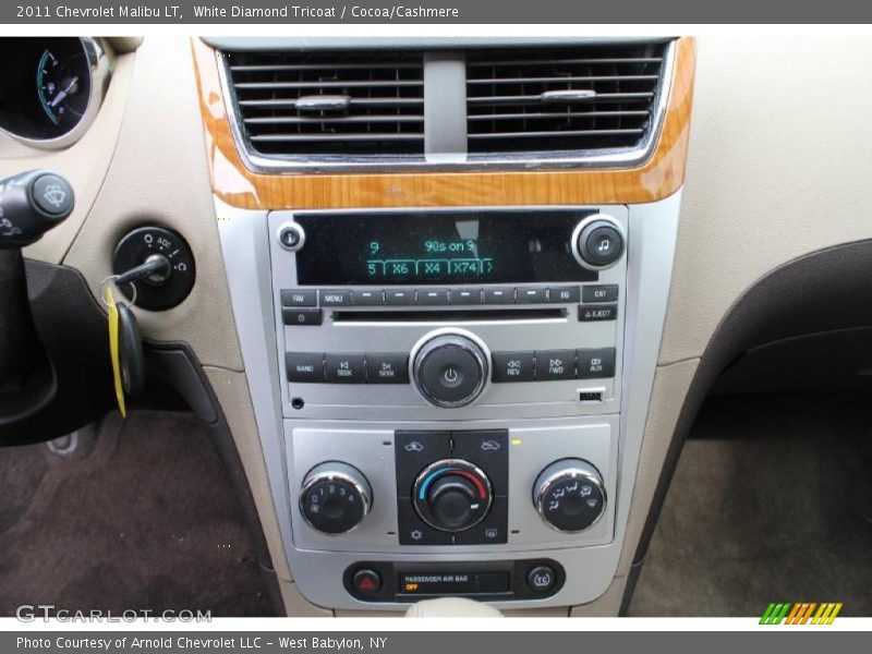 White Diamond Tricoat / Cocoa/Cashmere 2011 Chevrolet Malibu LT