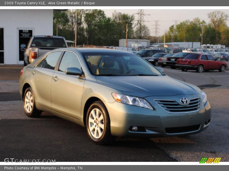 Aloe Green Metallic / Bisque 2009 Toyota Camry XLE