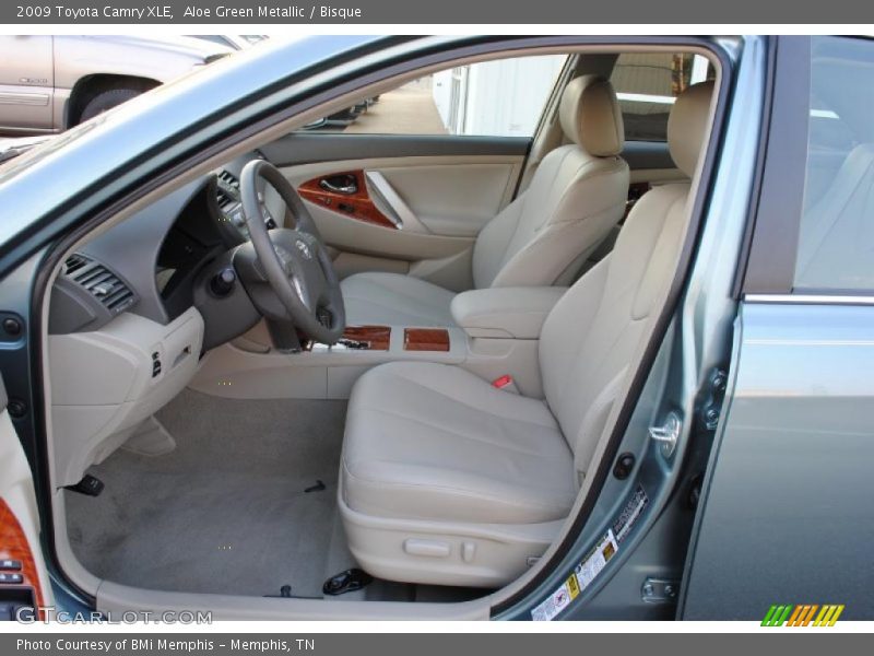 Aloe Green Metallic / Bisque 2009 Toyota Camry XLE