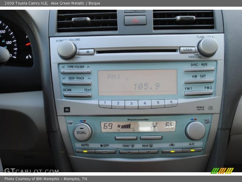 Aloe Green Metallic / Bisque 2009 Toyota Camry XLE