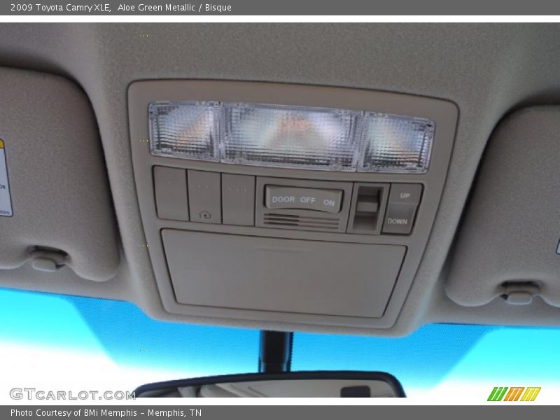 Aloe Green Metallic / Bisque 2009 Toyota Camry XLE