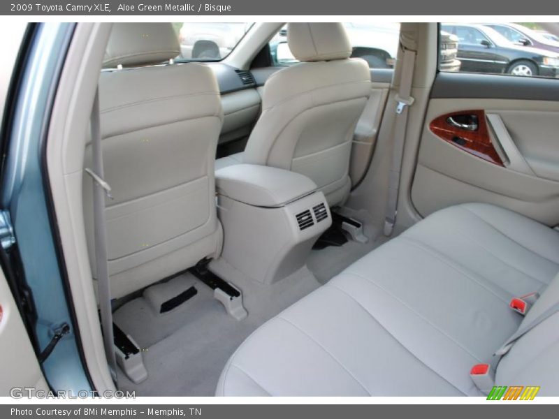 Aloe Green Metallic / Bisque 2009 Toyota Camry XLE