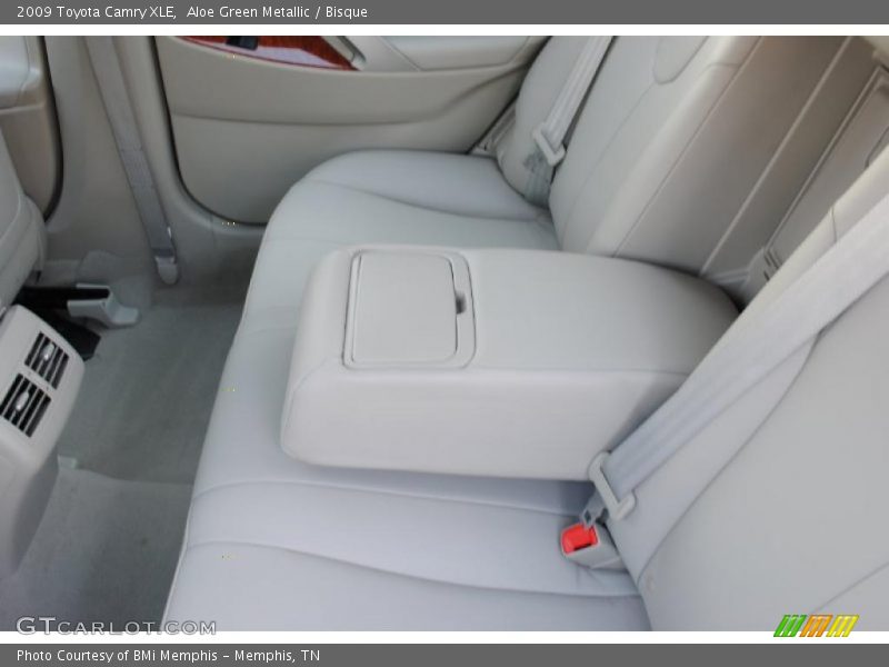 Aloe Green Metallic / Bisque 2009 Toyota Camry XLE