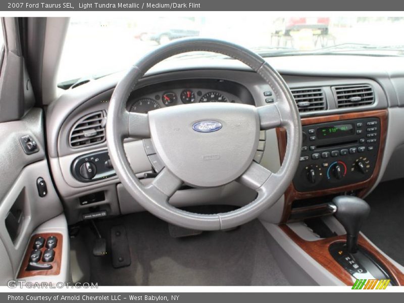 Light Tundra Metallic / Medium/Dark Flint 2007 Ford Taurus SEL