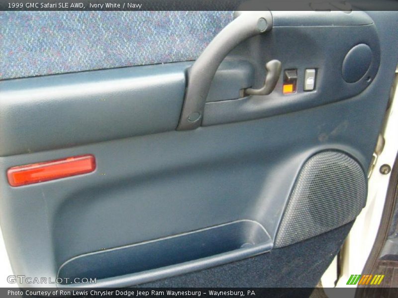 Ivory White / Navy 1999 GMC Safari SLE AWD