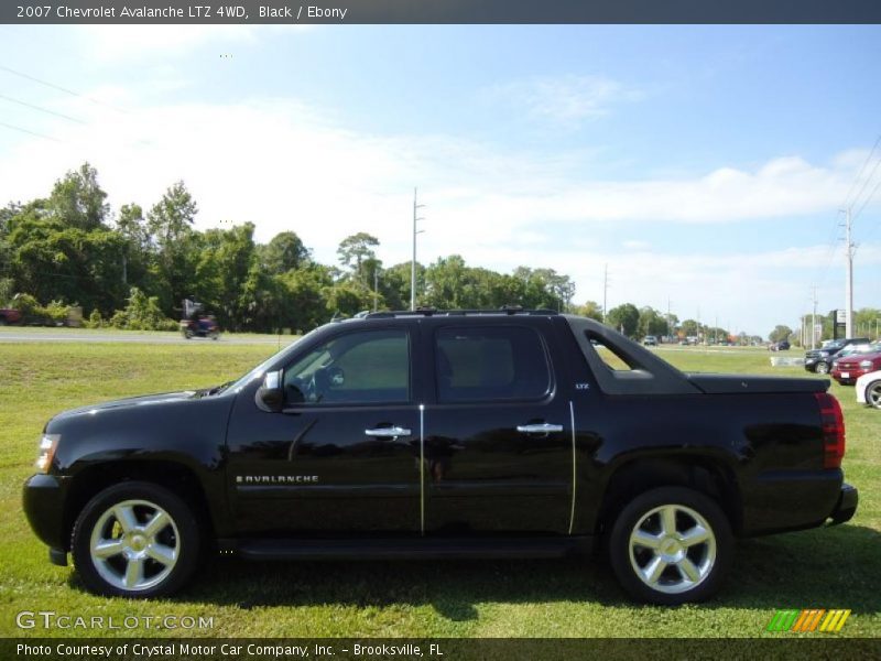 Black / Ebony 2007 Chevrolet Avalanche LTZ 4WD