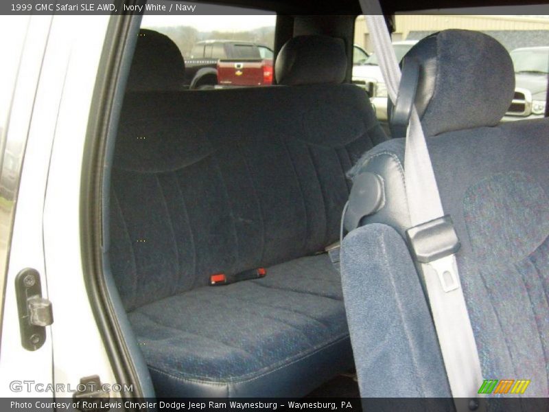 Ivory White / Navy 1999 GMC Safari SLE AWD