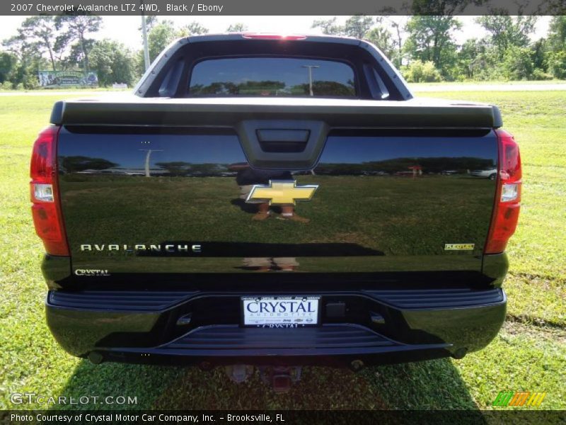 Black / Ebony 2007 Chevrolet Avalanche LTZ 4WD