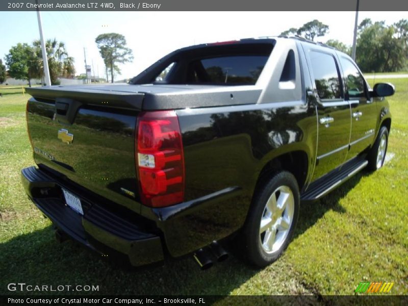 Black / Ebony 2007 Chevrolet Avalanche LTZ 4WD