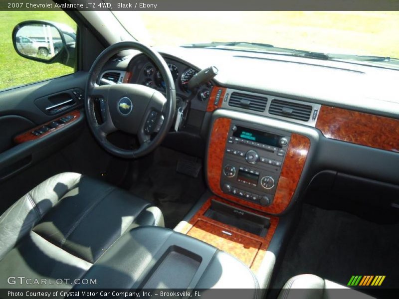 Black / Ebony 2007 Chevrolet Avalanche LTZ 4WD