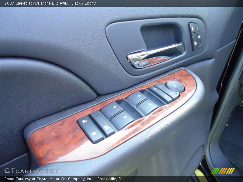 Black / Ebony 2007 Chevrolet Avalanche LTZ 4WD
